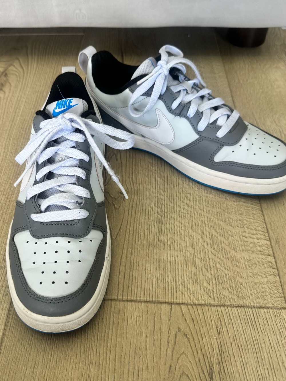 Nike Big Kids Court Borough Recraft Sz 6Y